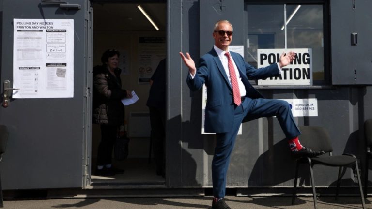 Zgjedhjet lokale në Britani: Farage del në krye, Starmer përballet me humbje të rënda