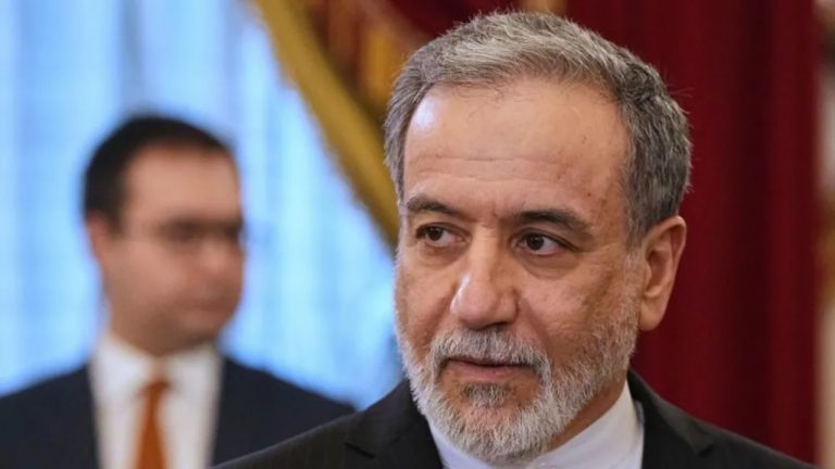 Irani akuzon SHBA për përshkallëzim ushtarak në Hormuz, tregjet ndiejnë menjëherë pasojat