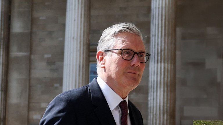 Keir Starmer nën trysni: 88 deputetë kërkojnë largimin, 103 i dalin në krah