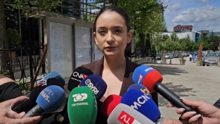 Akuza ndaj mjekut në Korçë, avokatja: Ka denoncime që shkojnë deri 33 vite pas