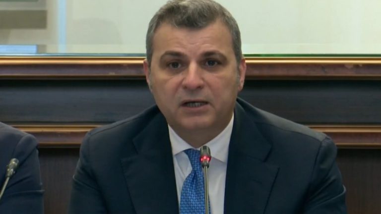 Sejko u kërkon bankave më shumë kredi për bujqësinë dhe biznesin e vogël