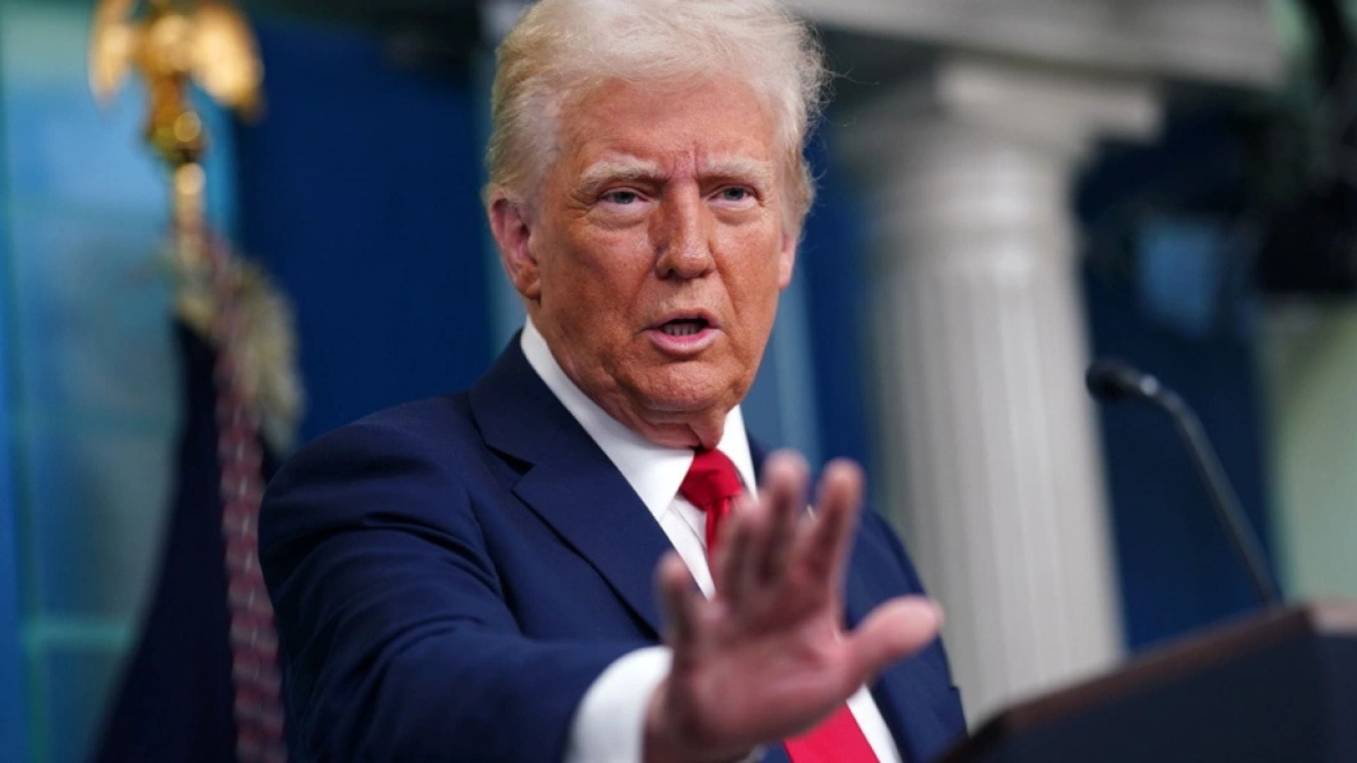 Trump tërhiqet për momentin nga sulmi ndaj Iranit, por lë ushtrinë në gatishmëri
