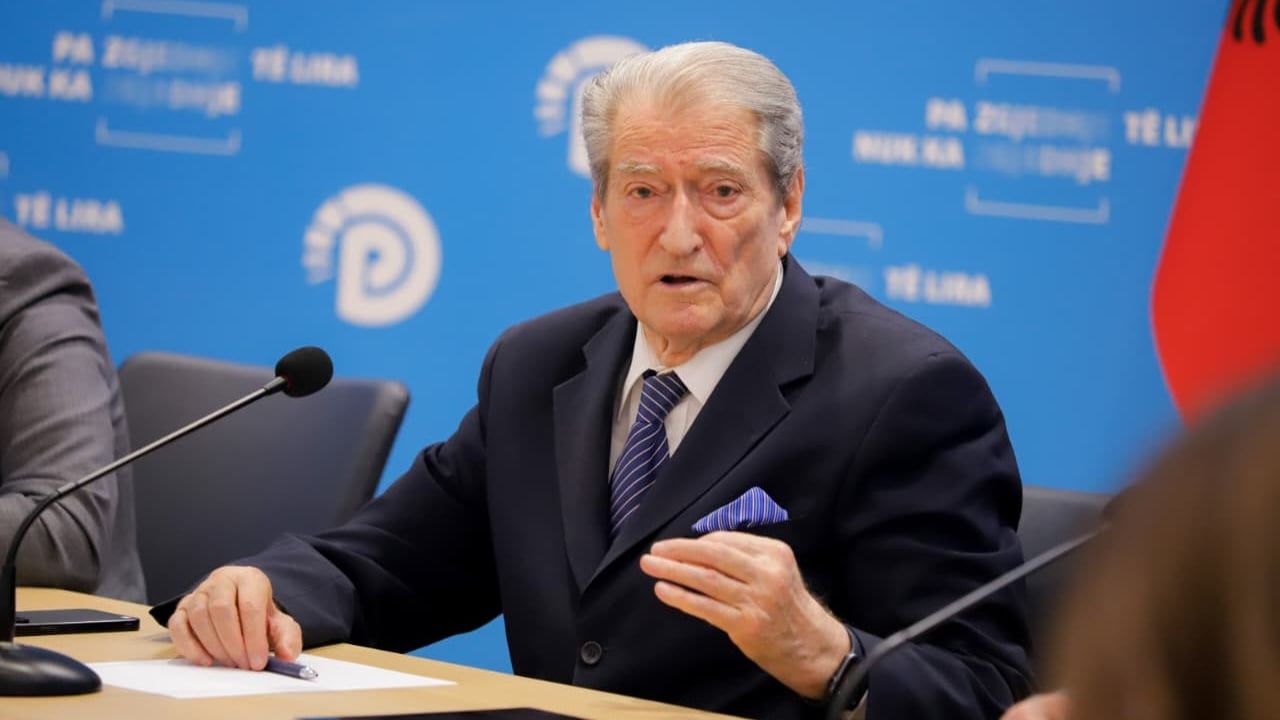 Berisha sulmon Ramën pas intervistës për median estoneze: Po i jep leksione Europës për Rusinë