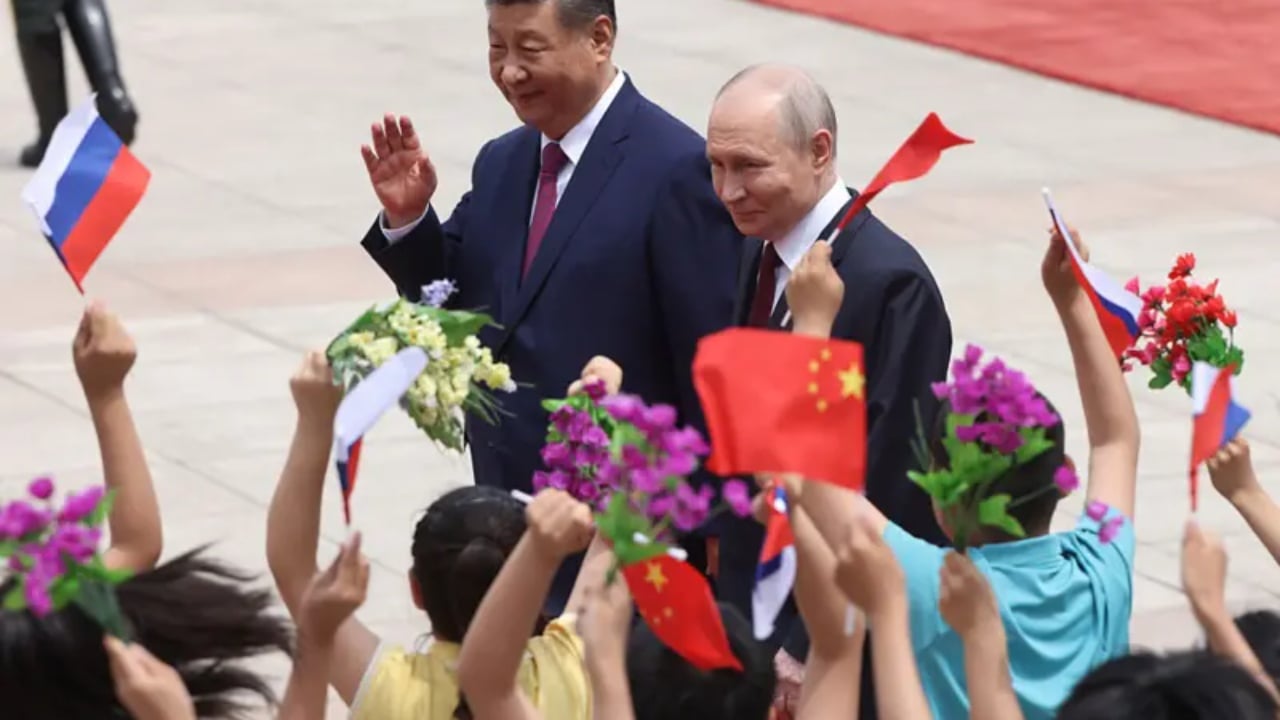 Putin në Pekin me pritje zyrtare, Rusia kërkon afrim më të thellë me Kinën