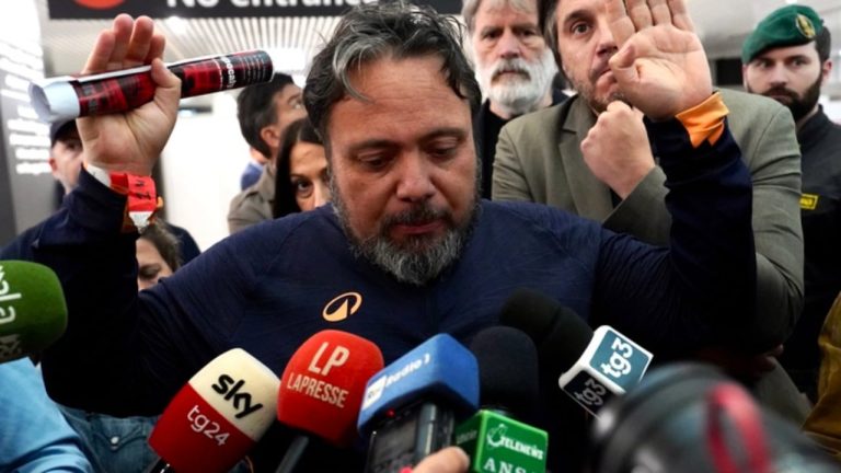 Deputeti dhe gazetari italian denoncojnë dhunë gjatë ndalimit nga Izraeli në flotiljen për Gazën