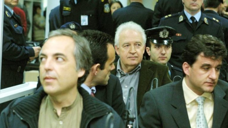 Greqia liron Aleksandros Giotopulos pas 24 vitesh, emri i lidhur me “17 Nëntorin”