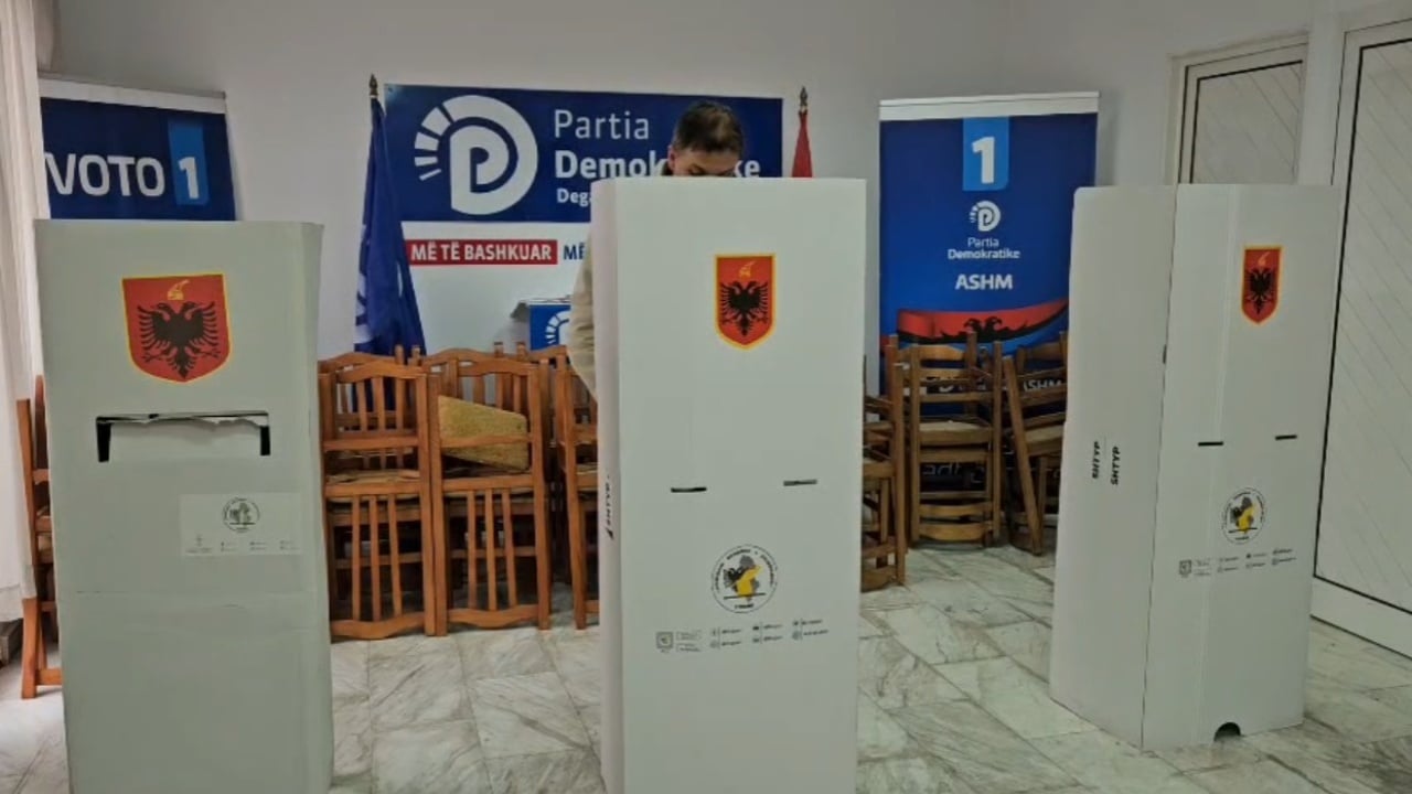 Votimi në PD në Korçë, Berisha kërkon konfirmim pa garë përballë anëtarësisë