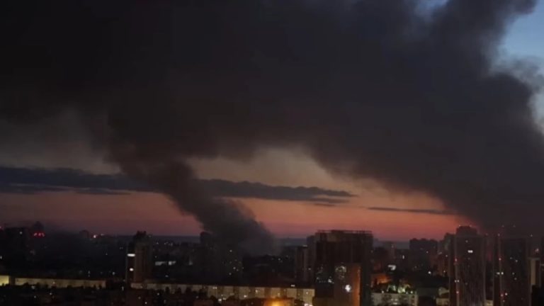 Sulmi në Kiev prek rezidencën ku jeton ambasadori shqiptar, Rusia thirret në MEPJ