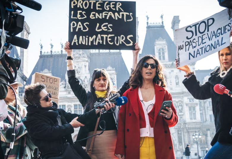 Paris nën hetim: mbi 100 denoncime për abuzim me fëmijë në çerdhe dhe shkolla