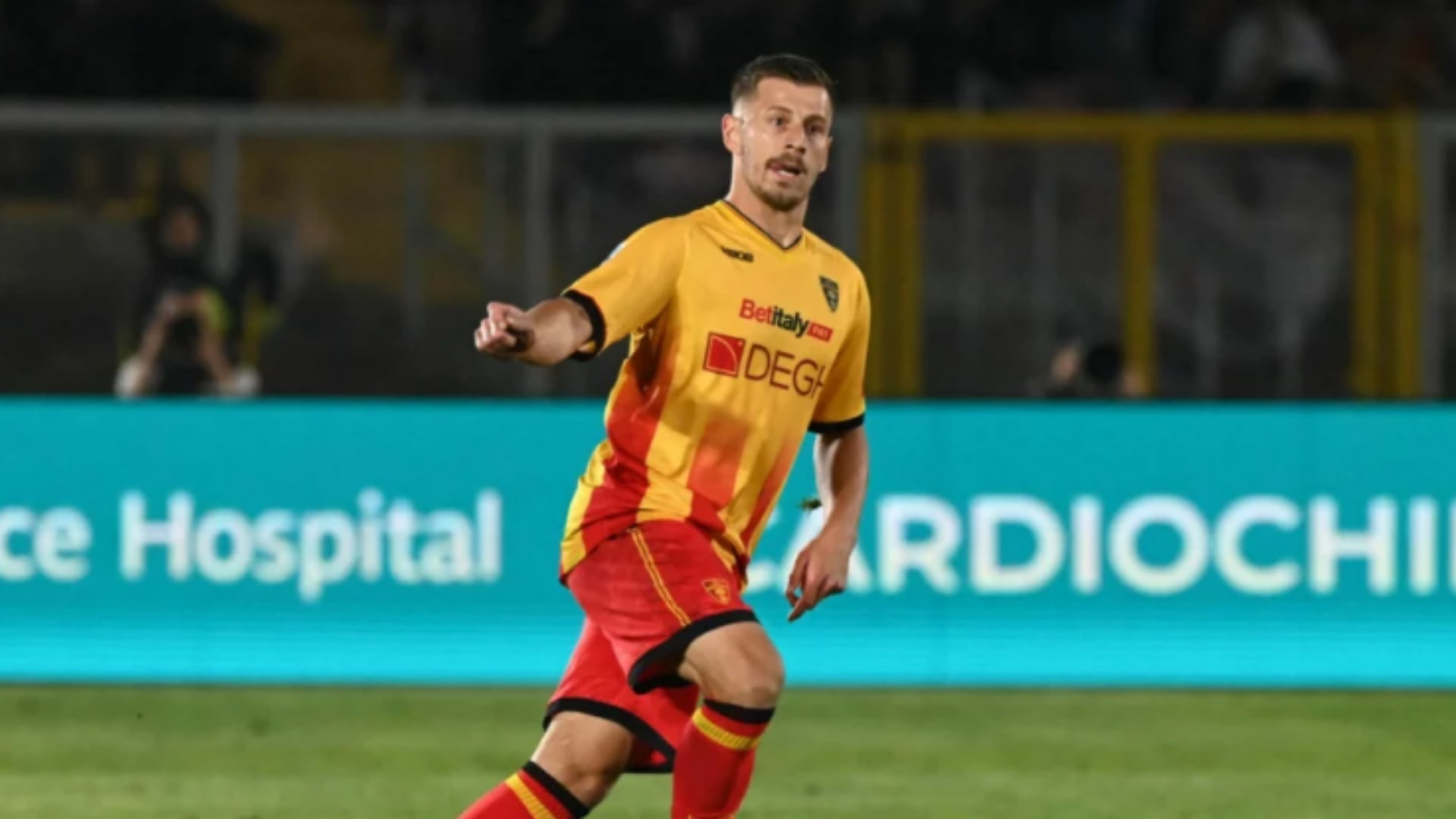 Ylber Ramadani shpëton me Lecce në Serie A: “Kjo tokë më kujton Shqipërinë”