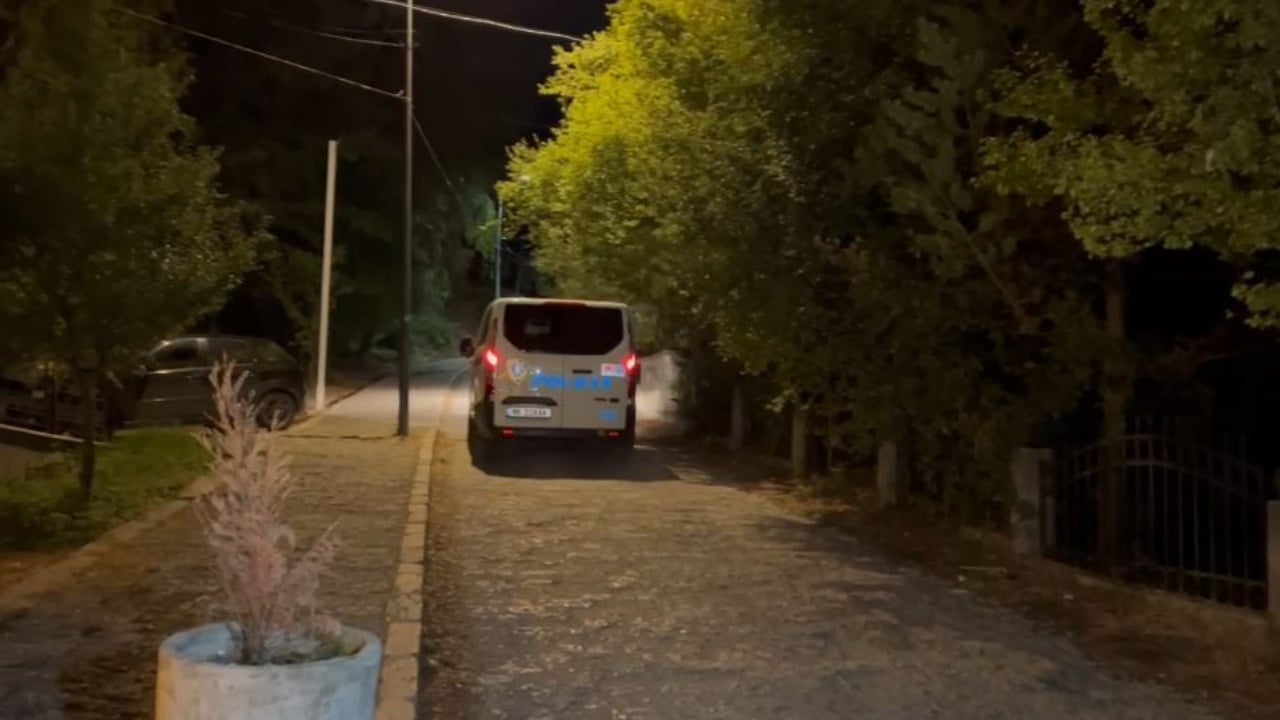 Aksident gjatë operacionit antidrogë në Korçë, plagosen dy policë; njëri dërgohet në Tiranë