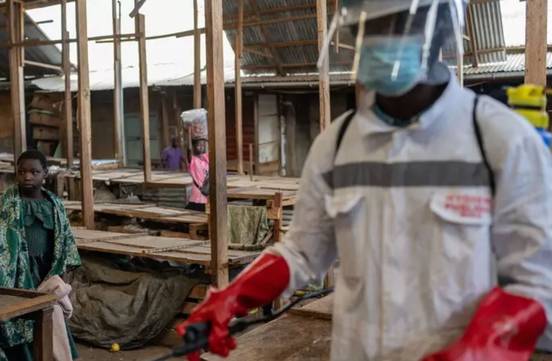Ebola alarmon sërish Afrikën: mbi 200 viktima, 10 vende të ekspozuara ndaj rrezikut
