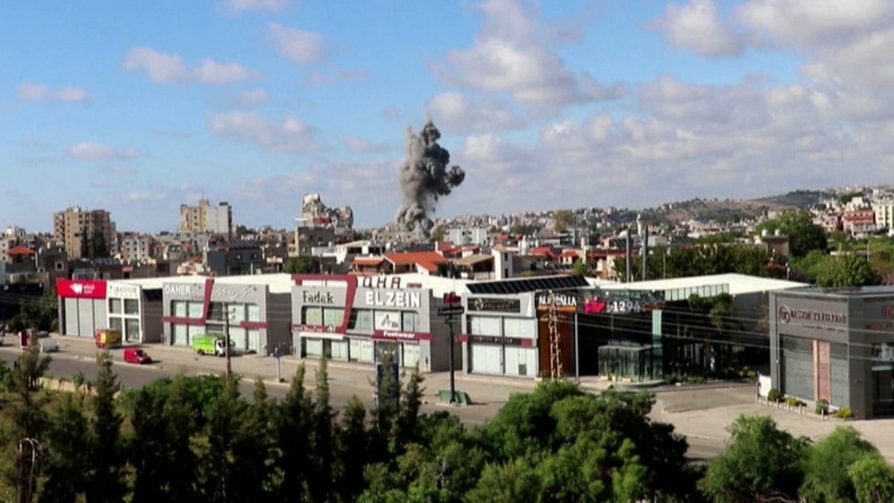 Izraeli zgjeron sulmet në Liban pas ofensivës së Hezbollahut, raportohet për viktima