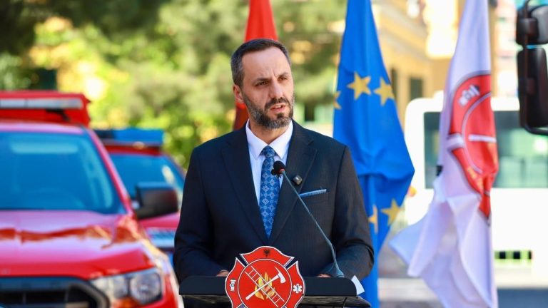 Qeveria paralajmëron dënime deri në 30 vite për zjarrvënie, në prag të sezonit veror