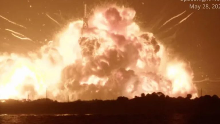 Raketa New Glenn e Blue Origin shpërthen në test tokësor, shtohen dyshimet për programin e Bezos