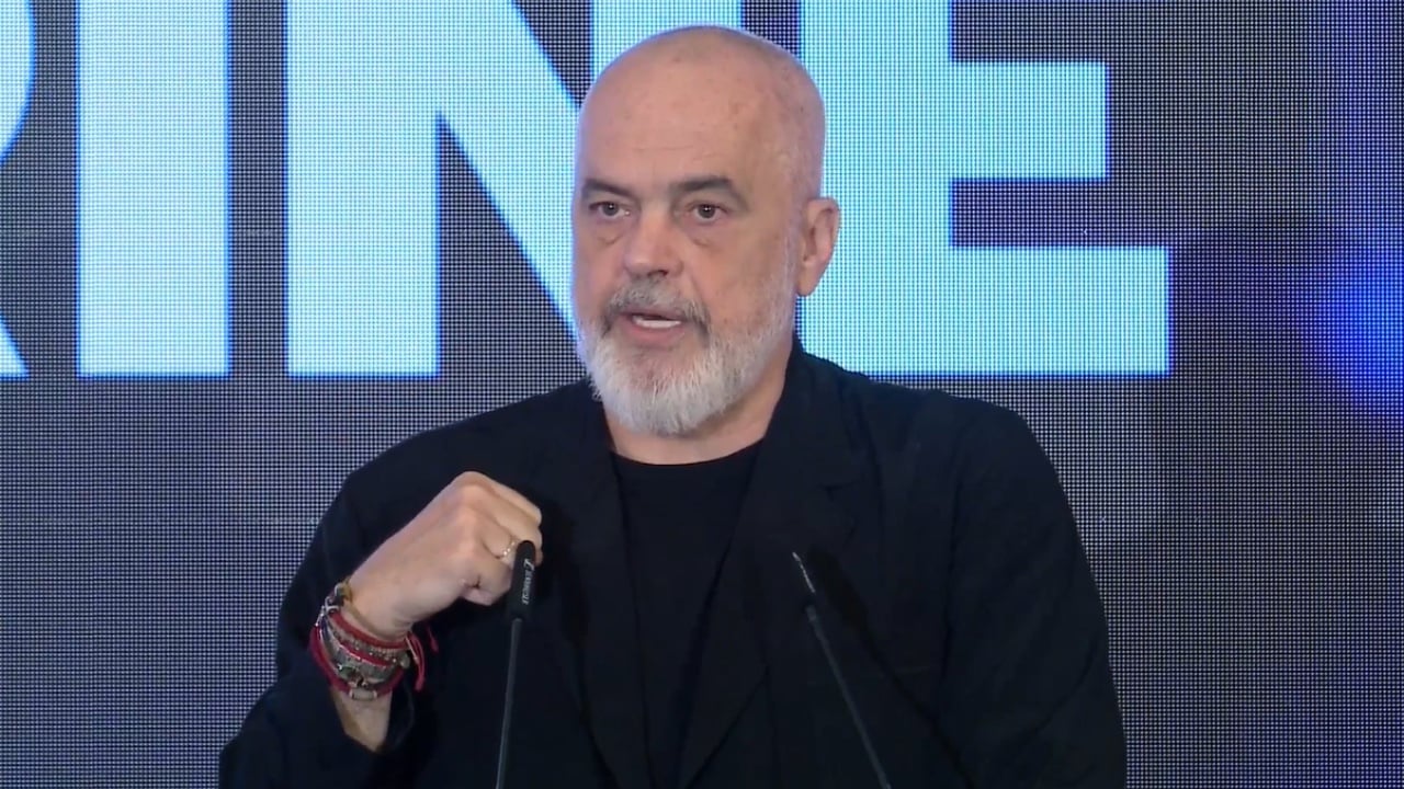 Rama mbron projektin në Zvërnec: “Tokë private”, por debati për rolin e shtetit mbetet