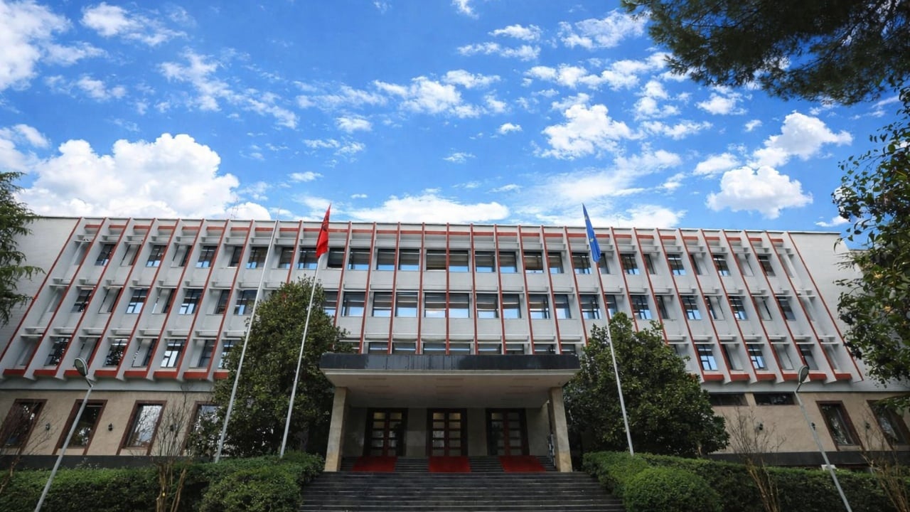 Shqipëria dënon sulmin me dron në Rumani, reagim pas goditjes së një pallati në Galați