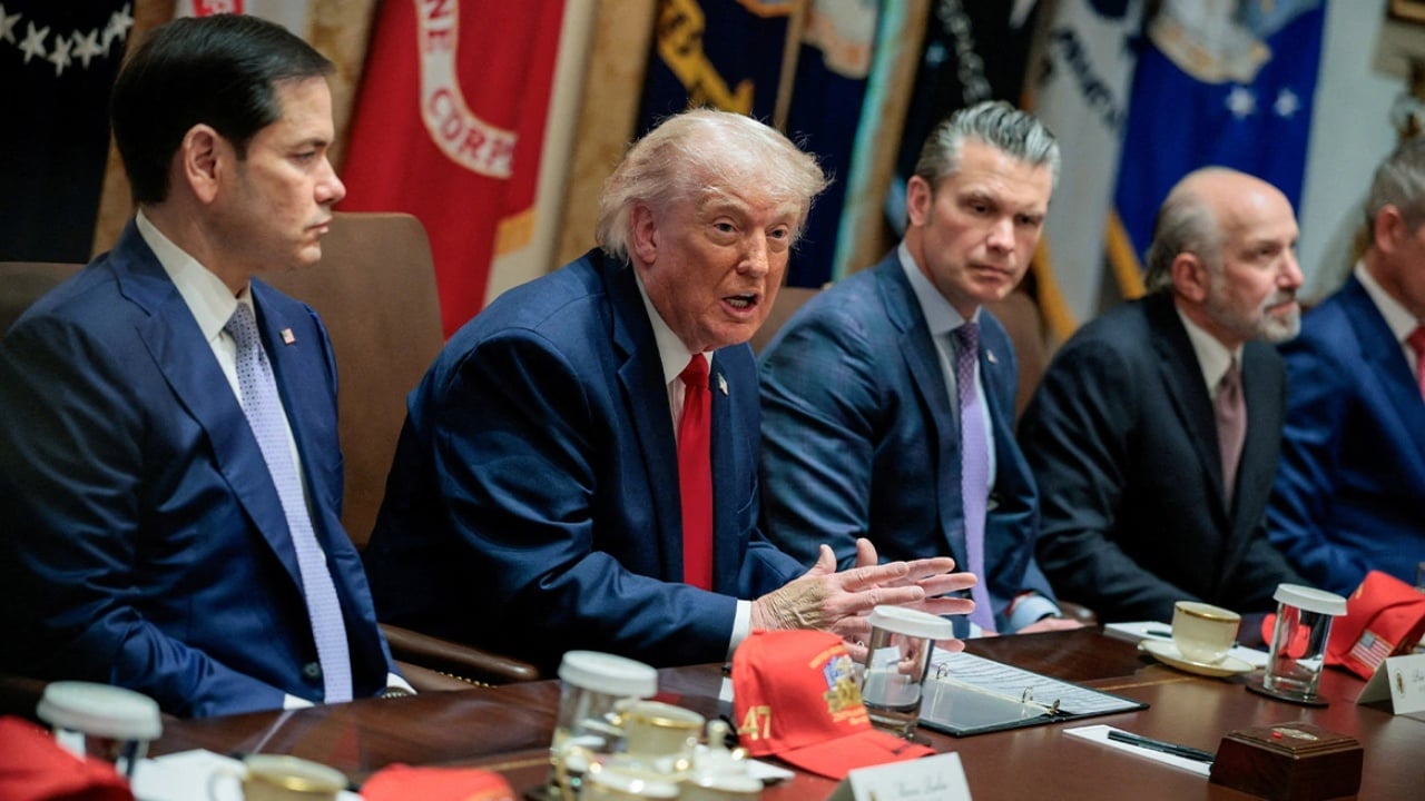 Trump mbledh ekipin në Shtëpinë e Bardhë, në tryezë Hormuzi dhe uraniumi iranian