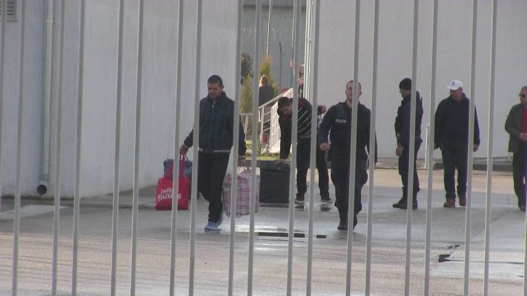 Amnistia penale drejt Kuvendit, qeveria po rishkruan skemën për më shumë përfitues