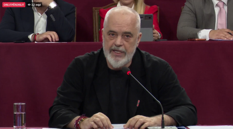 Rama pranon negociata ende të hapura për Sazanin, thotë se projekti i parë u kthye mbrapsht