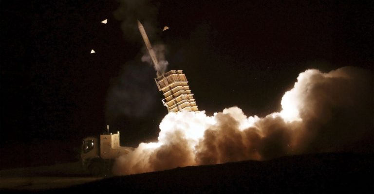 SHBA-Iran, tensionet thellohen: Kuvajti aktivizon mbrojtjen ajrore pas raketave dhe dronëve
