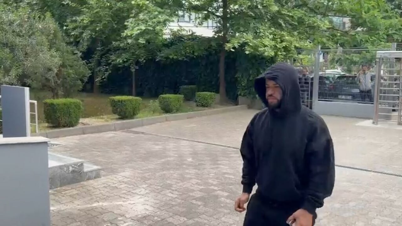 Noizy dëshmon në GJKKO për konfliktin me Kleviol Ahmetin: “Pas përplasjes ndodhi tritoli”