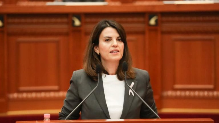 Koçiu mbron investimin 4 mld euro në Zvërnec dhe e paraqet si shtysë për turizmin