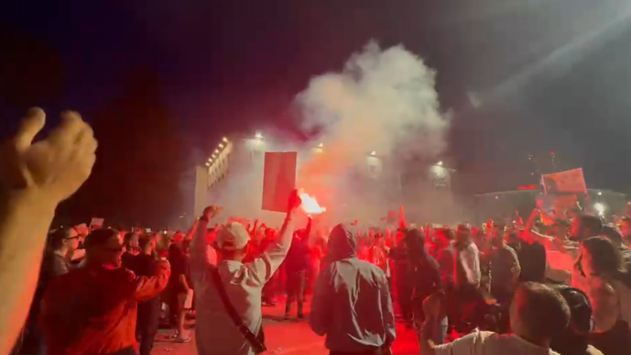 Protesta e pestë para Kryeministrisë: kërkohet dorëheqja e qeverisë dhe anulimi i projektit në Zvërnec