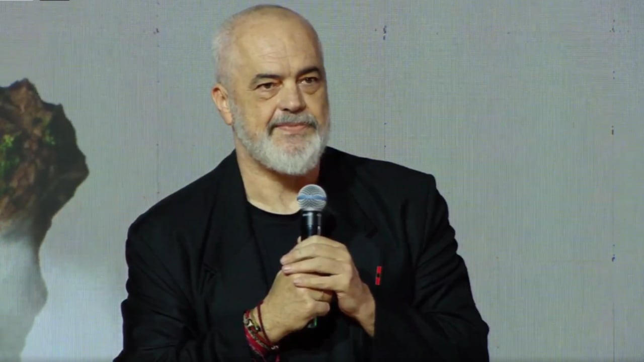 Rama në festivalin e arkitekturës në Tiranë, thirrje për zhvillim “në harmoni me natyrën”