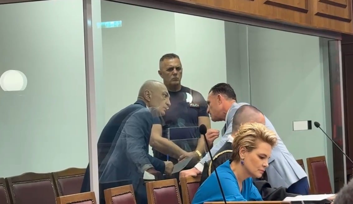 GJKKO mban sërish dyert mbyllur, rrëzohet kërkesa e Ilir Metës për transmetim live