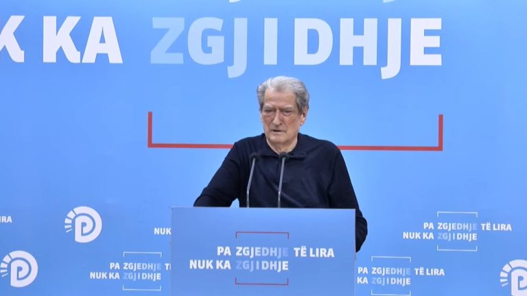 Berisha thirrje për protestën në Tiranë: PD thotë se i ka votuar kundër ligjet e kundërshtuara
