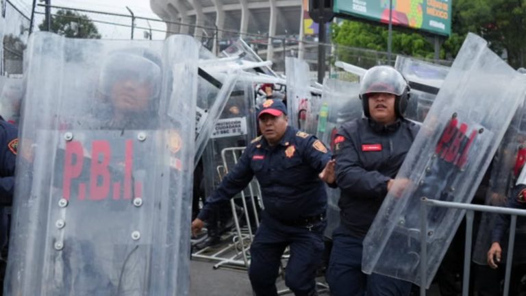 Përplasje dhe arrestime para ndeshjes hapëse të Botërorit 2026 në “Azteca”