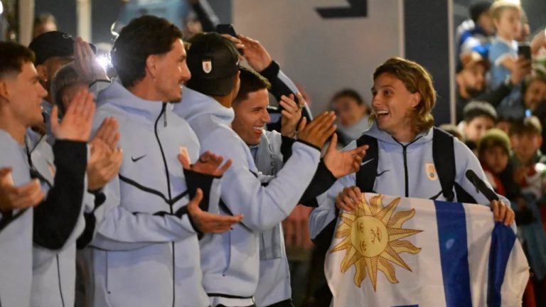 Uruguai bllokohet jashtë SHBA para Botërorit 2026, Bielsa mungon në konferencë