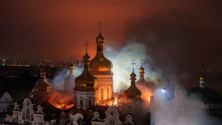 Sulmi në Kiev dëmton kompleksin e UNESCO-s, Rusia dhe Ukraina me versione të kundërta