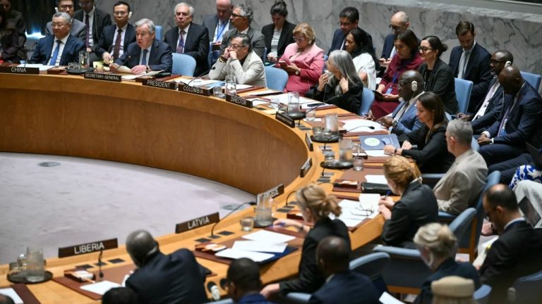 Trump dhe Vance firmosin virtualisht memorandumin me Iranin, ceremonia pritet të premten