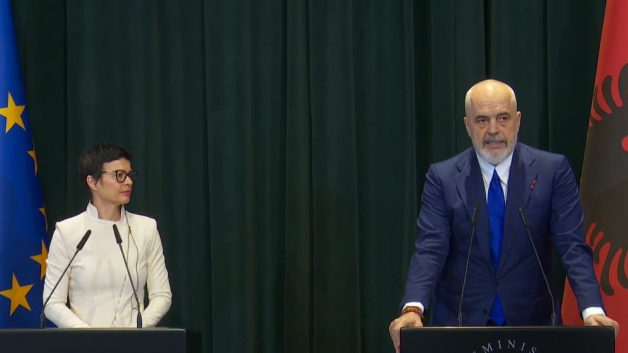 Zvërneci në fokus të BE-së, Kos flet për garancitë e qeverisë dhe protestat