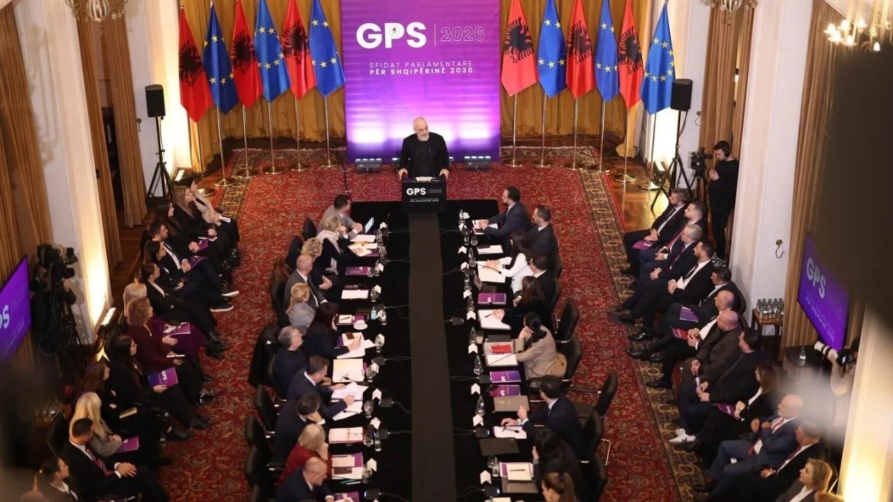 Rama mbledh Grupin e PS-së: në rend dite BE-ja, Zvërneci, Sazani dhe reforma territoriale
