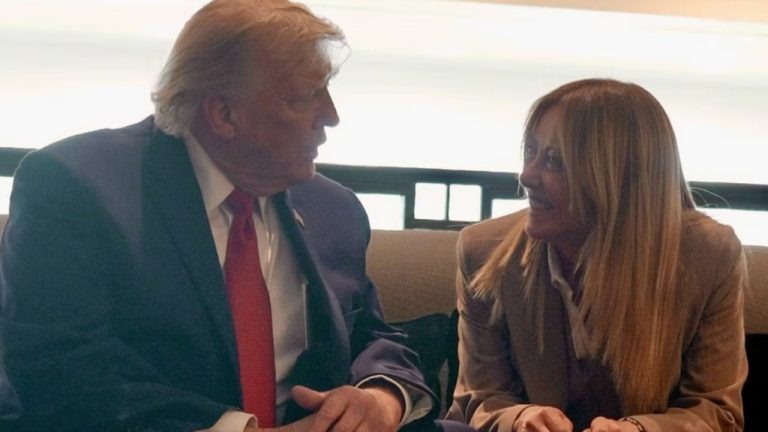 Trump ironizon sërish Melonin: “M’u lut për foto”, sulmon edhe BE për energjinë e migracionin