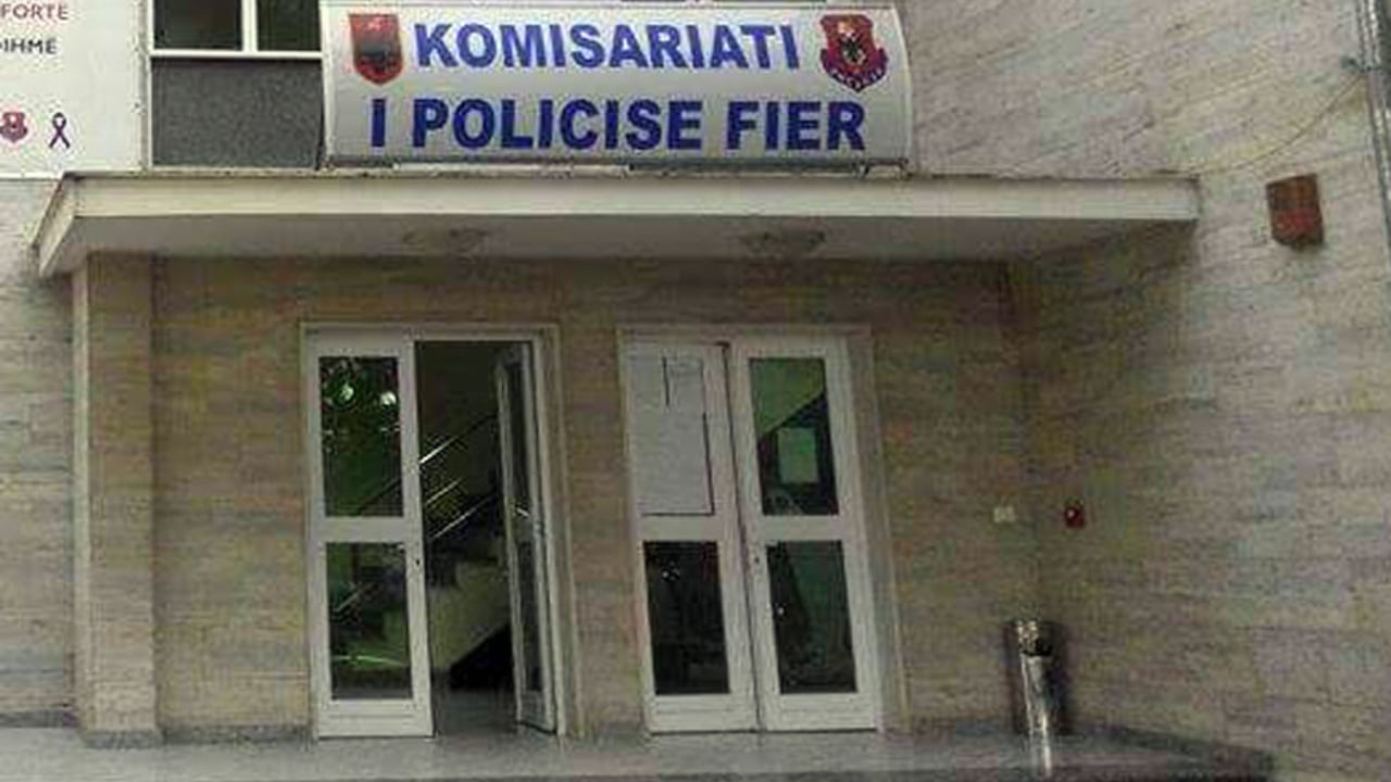 Fier: 21-vjeçari humb gjymtyrën në punë, në pranga administratori i firmës së riciklimit