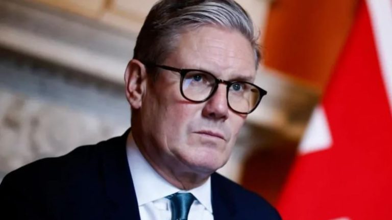 Keir Starmer jep dorëheqjen si kryeministër i Britanisë dhe lë drejtimin e Laburistëve