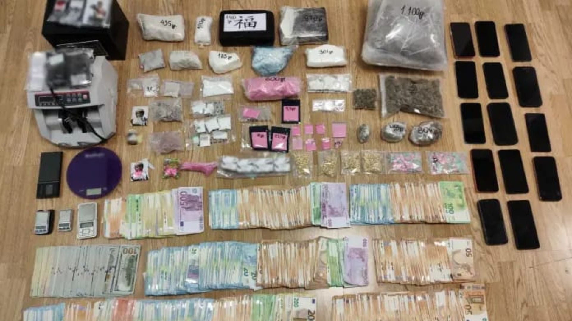 Policia greke godet një rrjet droge në Mykonos, në qendër të hetimit një 37-vjeçar shqiptar