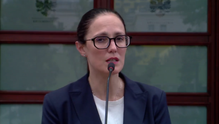 Qeveria miraton 300 kredi të buta me interes zero për administratën publike