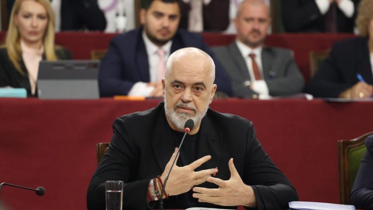 Rama u kërkon deputetëve të PS më shumë zë në rrjete dhe Kuvend, mungon Spiropali
