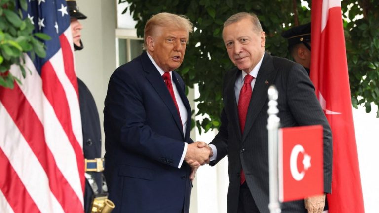 Erdogan pas takimit me Trump: po diskutojmë hapa për Gazën dhe Ukrainën