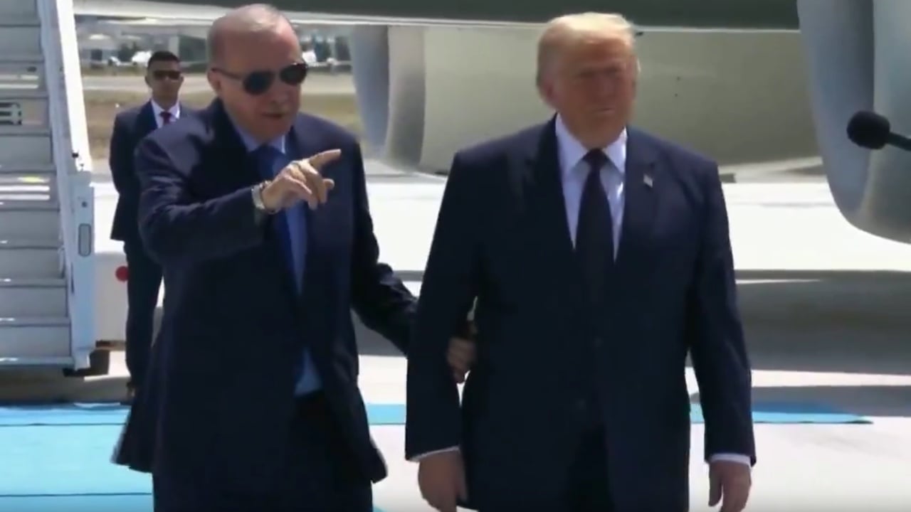 Trump mbërrin në Ankara para samitit të NATO-s, në sfond debatet për Turqinë dhe F-35