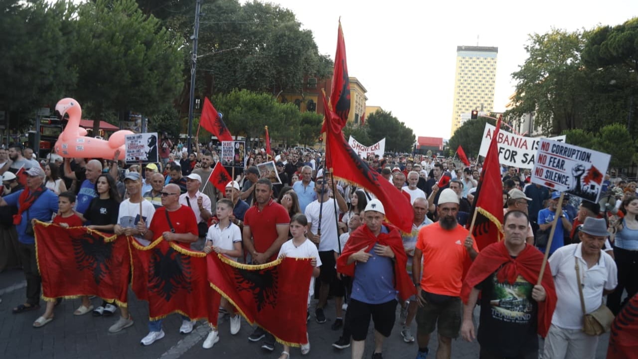 42 ditë protestë para Kryeministrisë, tubuesit paralajmërojnë marshim më 23 korrik