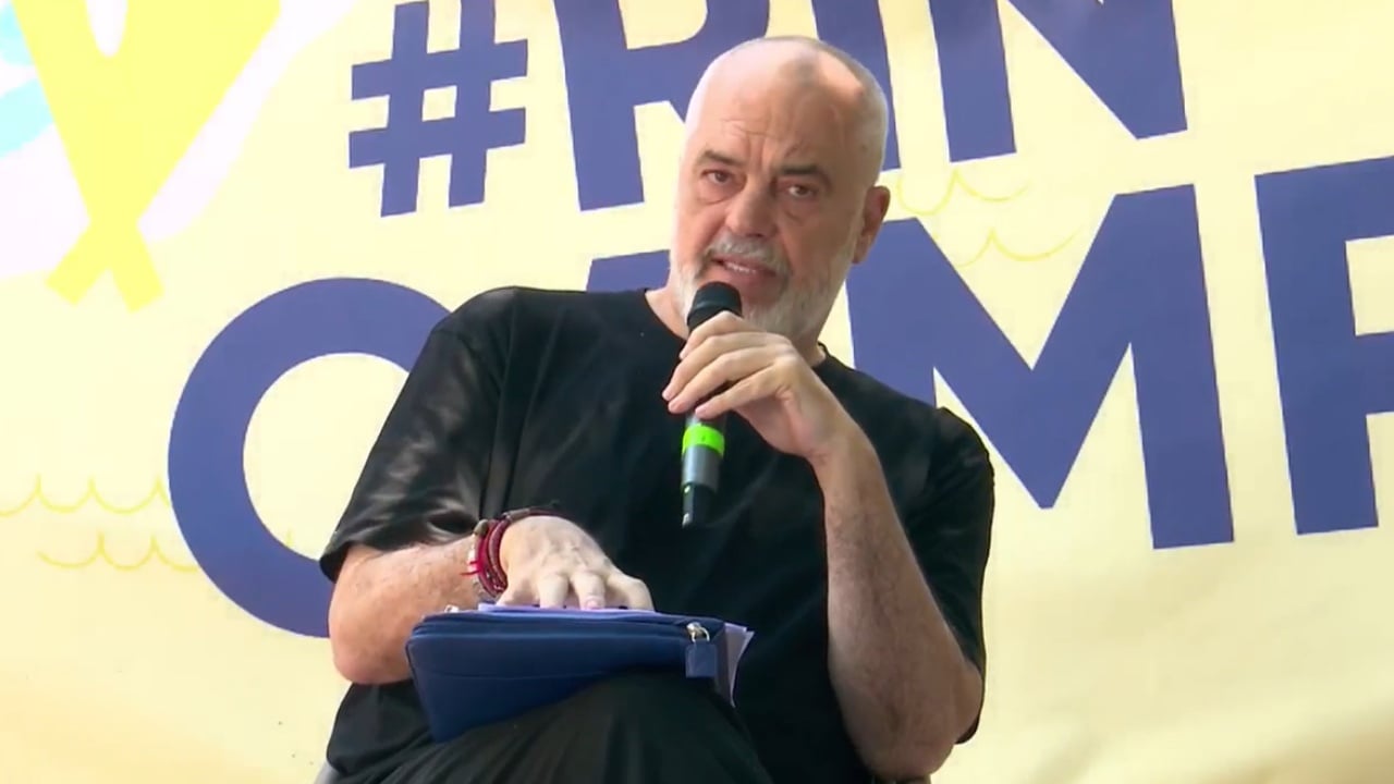 Rama mbron koncertin e Kanye West në Tiranë dhe sulmon kritikët për “llogari absurde”