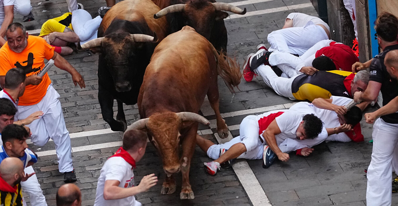 San Fermin në Spanjë, 13 të lënduar në vrapimin me dema; një burrë në gjendje të rëndë
