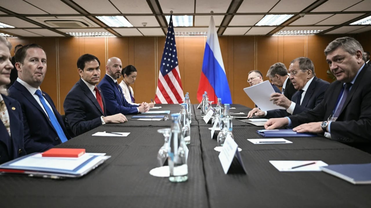 Rubio takon Lavrovin në Manila, Ukraina dhe Irani në tryezë mes diplomacisë së bllokuar