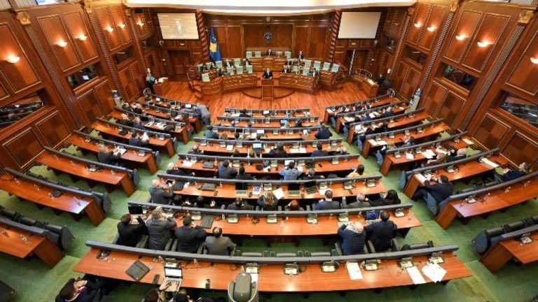 Kuvendi i Kosovës mblidhet më 6 gusht, vetëm një ditë para skadimit të afatit kushtetues